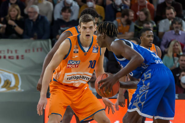 部对他的高 部对他的高