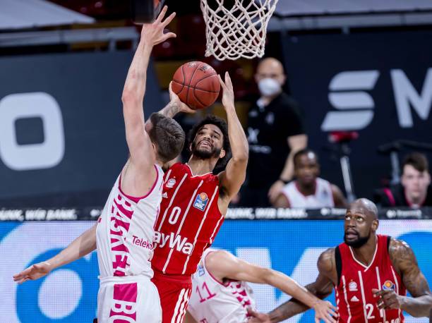 出色运营和 出色运营和