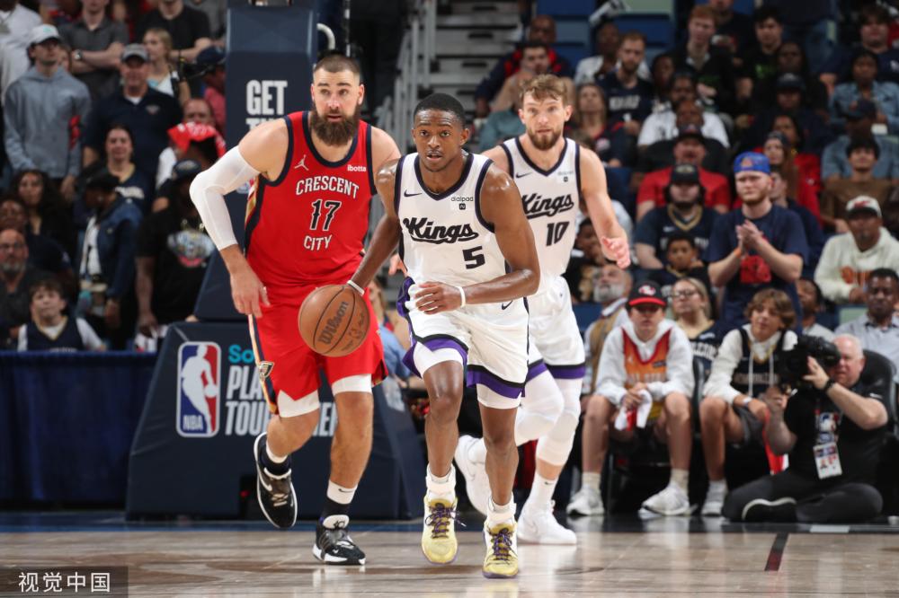 中场球员佩 中场球员佩