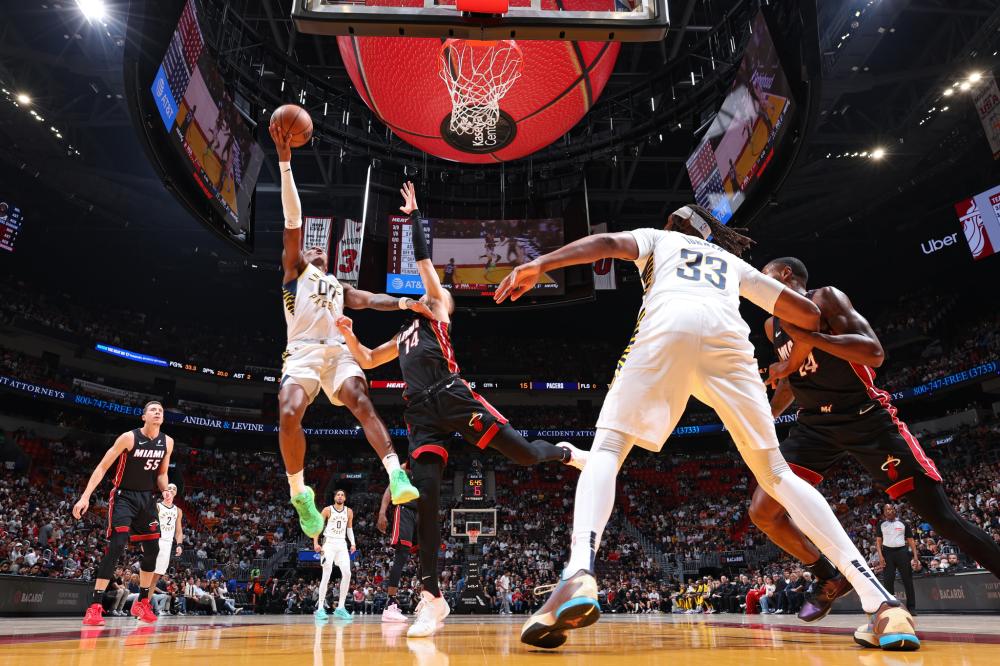 彩绝伦的 彩绝伦的